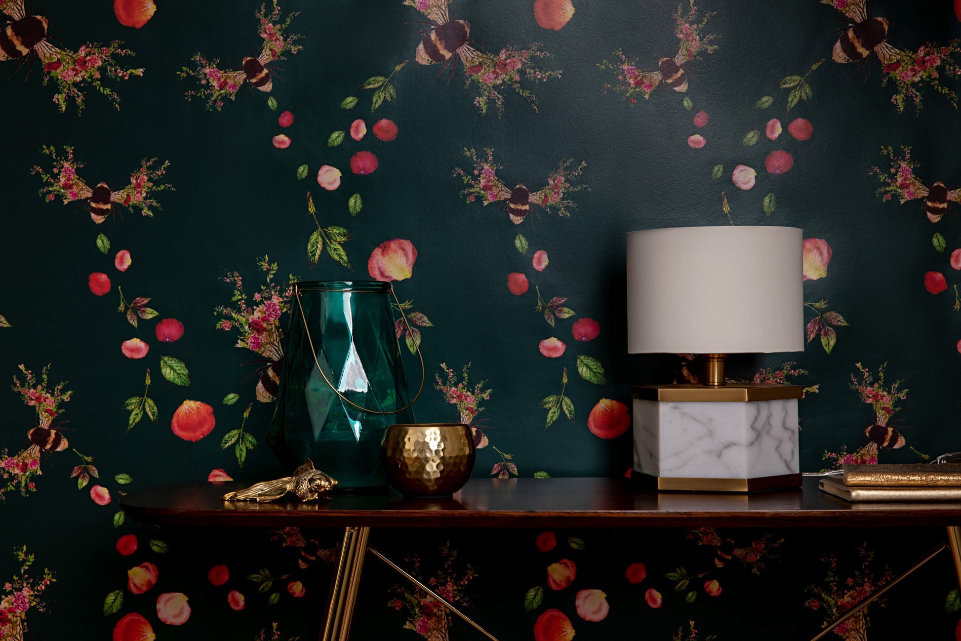 Bee Bloom Wallpaper Sample - Choose a sample colour - Velvet Green image